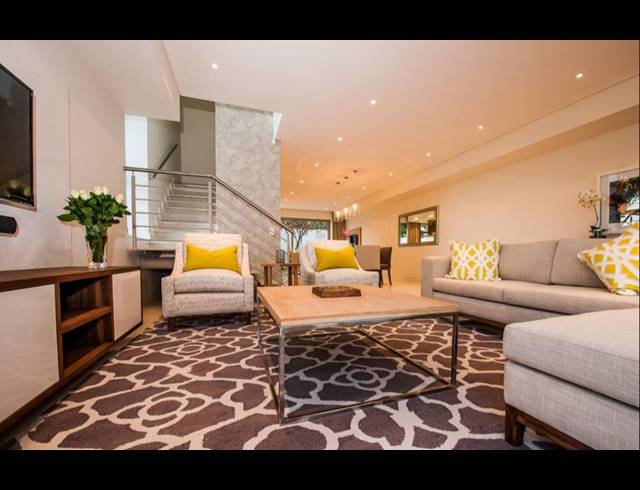4 BEDROOM TOWNHOUSE TO LET IN NORWOOD